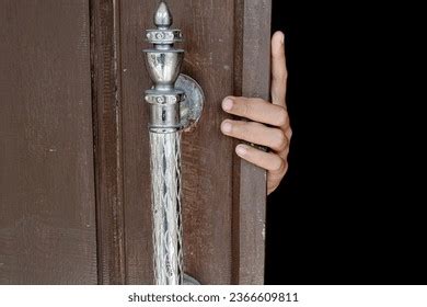 thousand figure doorway royalty  images stock  pictures