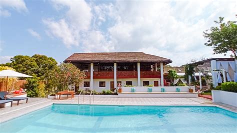 White House Calatagan