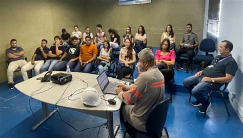 Cursos De Administra O E De Ci Ncias Cont Beis Realizam Visita T Cnica