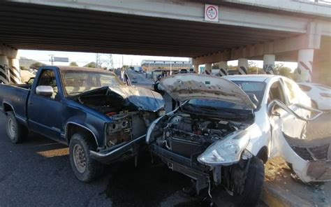 Dos Lesionadas Y Veh Culos Destrozados Deja Un Choque En La Avenida