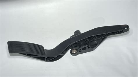 Dodge Durango Chrysler Aspen Accelerator Pedal Oem Mopar