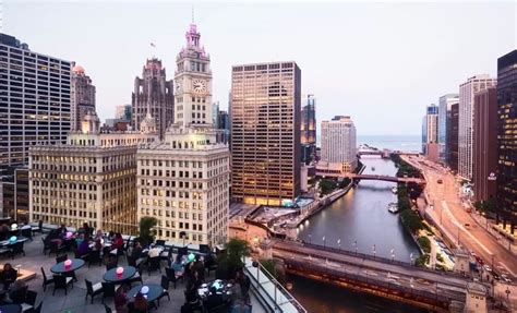 5-Star Chicago Hotel | Luxury Downtown Hotel | Trump Hotels