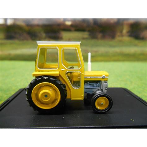 Oxford 1 76 Massey Ferguson 135 Industrial Yellow Tractor With Cab One32 Farm Toys And Models