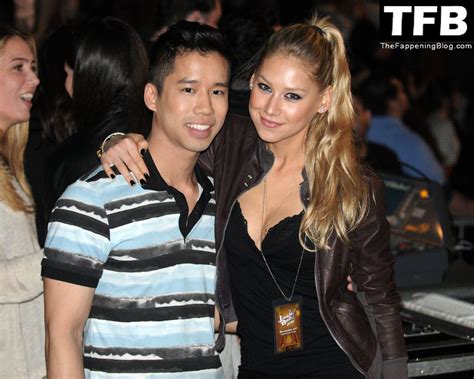 Anna Kournikova Nude Sexy Collection Photos Video TheFappening