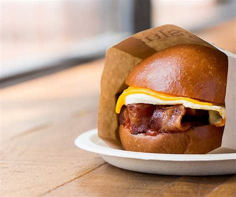 10 Most Popular American Breakfasts Tasteatlas