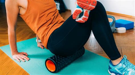 10 Best Foam Roller Exercises For Office Workers Officegearlab