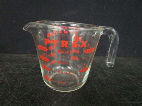 3 - Pyrex Measuring Cups - Oberman Auctions