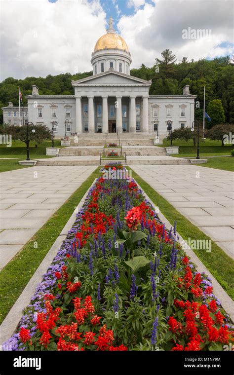 Montpelier Vermont Capitol Building Stock Photo Alamy