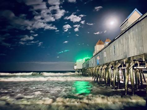 Great photos of the waves at Old Orchard Beach after the storm ...