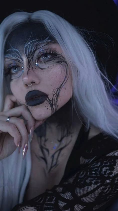 Witch outfit aesthetic | Witch makeup, Halloween makeup looks ...