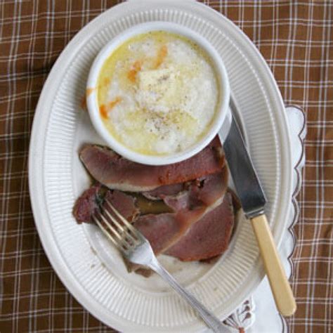 Country Ham With Red Eye Gravy And Grits Southern Breakfast Breakfast Brunch Red Eye Gravy