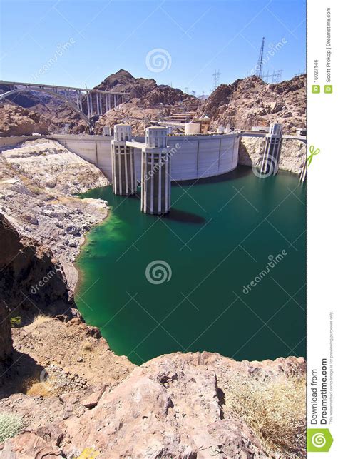 Torres Del Producto De La Presa Y De Agua De Hoover Foto De Archivo