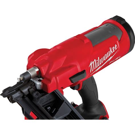 MILWAUKEE M18 Fuel 30 Degree Nailer Kit | Action Paper