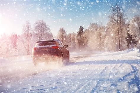 12 Tips For Preventing a Car From Sliding on Ice