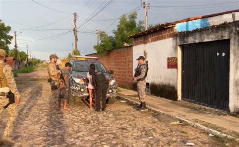 Casal do Comando Vermelho e soldados do tráfico presos veja detalhes