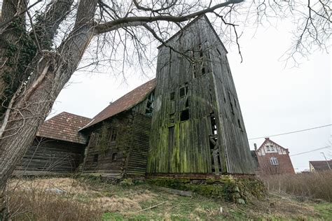 Opuszczony Zabytkowy Ko Ci W Rodku Wsi Nieopodal Wroc Awia Gazeta