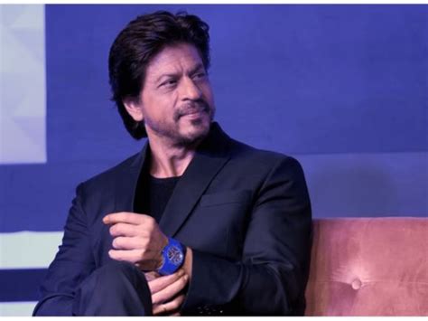 The REAL Reason Shah Rukh Khan Avoids Media Now One Paparazzo Reveals