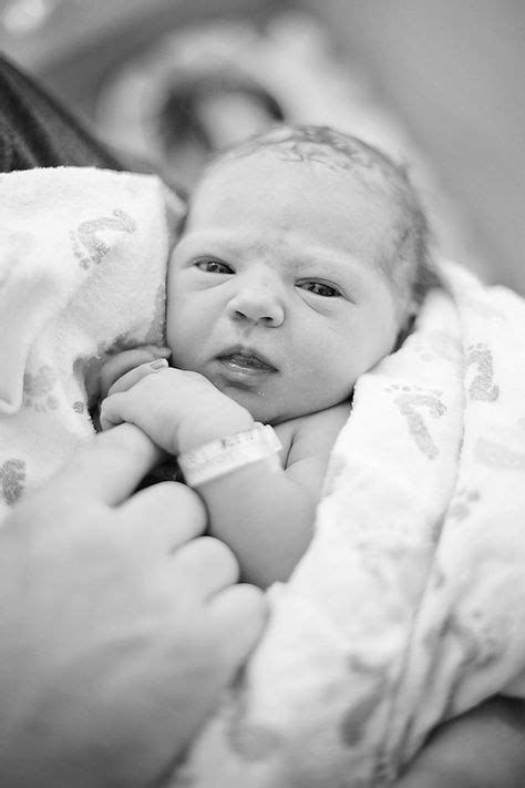 The 25+ best Hospital birth photography ideas on Pinterest | Birth ...