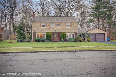 27 Lakeridge Dr Matawan Nj 07747 Trulia