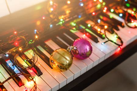 A Piano is Better Than a Keyboard for Christmas - Coltharp Piano World ...