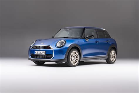 F65 Mini Cooper 5 Door Launched