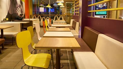 Fast Food Restaurants Like Mcdonalds Continue To Ditch Indoor Seating