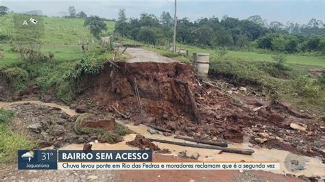 Moradores relatam precisar desviar por oito quilômetros após queda de