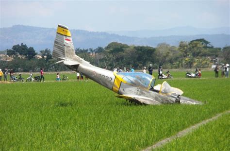 PESAWAT JATUH Begini Kondisi Korban Luka Pesawat Latih Jatuh