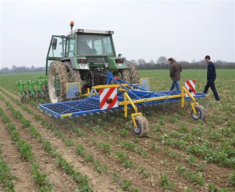 Les exploitations agricoles péri urbaines diversité et logiques de