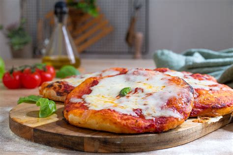 PIZZETTE DEL FORNO Rosse Ricetta Con Mozzarella Molto Saporite