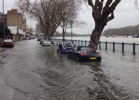 Putney Flood Stricken Porsche On Receiving End As Thames Overflows