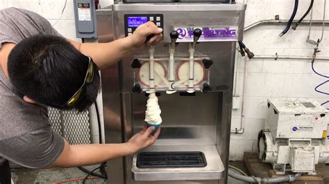 Stoelting F231 3615006H Single Phase Air Frozen Yogurt Soft Serve