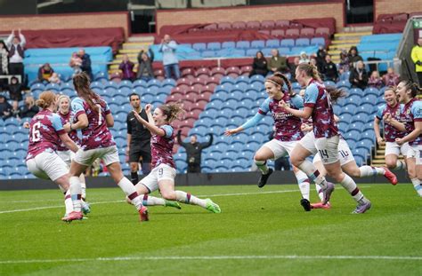 Burnley Fc Women On Twitter 75 A Historic Moment 🤩 1 1 Burfeds