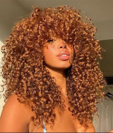 Cabelo cacheado Ruivo 30 Inspirações lindas