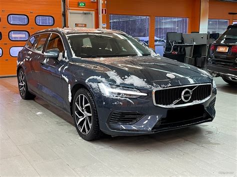 Volvo V T Twe Awd Momentum Aut Vetokoukku Webasto Voc P