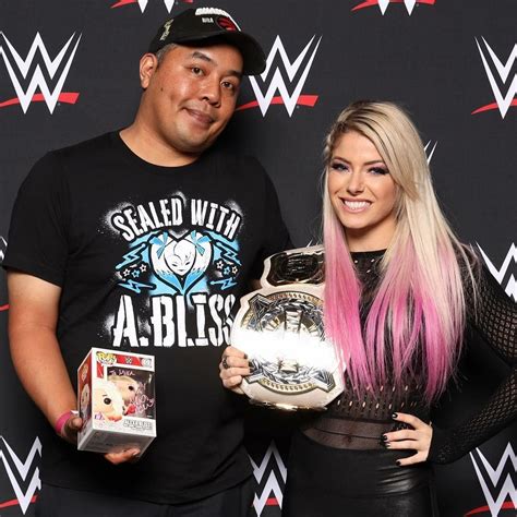 Pin By John Barnett On Alexa Bliss Alexa Hot Cheerleaders Wwe Divas