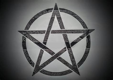 Didacut Pagan Pentagramm Wicca Witch Symbol Schablone Mylar Sheet