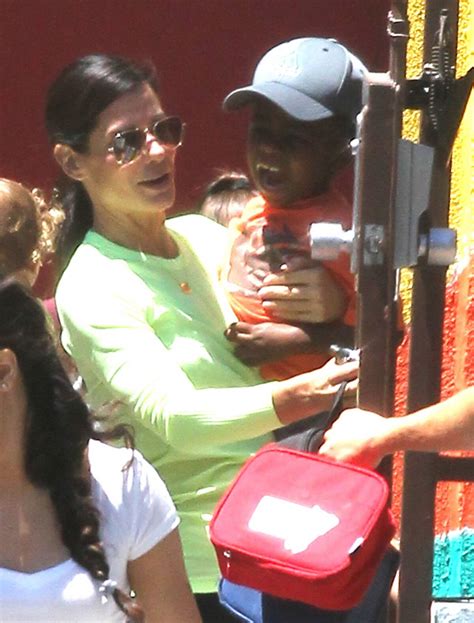 Photo : Sandra Bullock et son adorable fils Louis, en juillet 2014