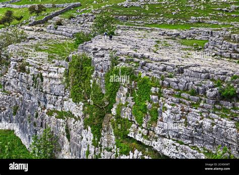 Limestone pavement at Malham Cove, Malham, Yorkshire Dales, UK Stock ...