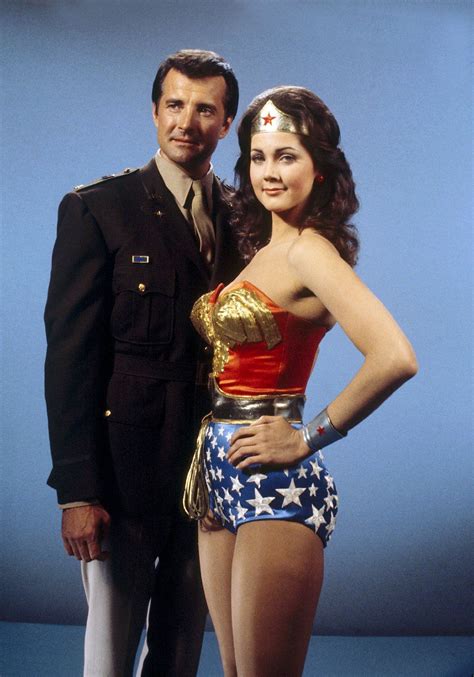 Lynda Carter And Lyle Waggoner As Wonder Woman And Steve Trevor Wonder Woman Art Wonder Woman