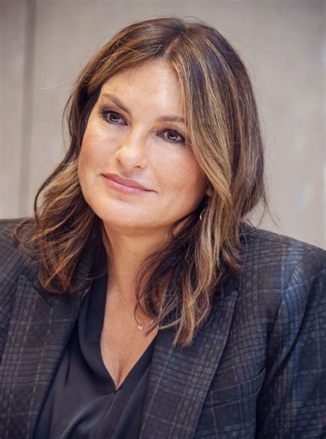 Mariska Hargitay Olivia Benson Hair Inspo Hair Inspiration Medium