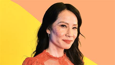 Lucy Liu Muy Cerca Del Muro Forocoches