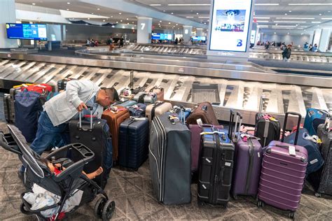 US airport chaos as nearly 9,000 flights cancelled or delayed ahead
