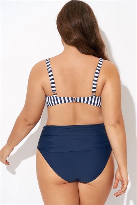 New In Bikini Meet Curve