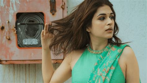 Shraddha Das is elegance redefined.