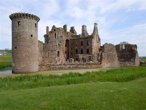 Caerlaverock Castle Pictureuk