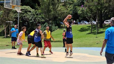 Torneios De Beach T Nis E Street Basquetebol Agitaram O Final De Semana