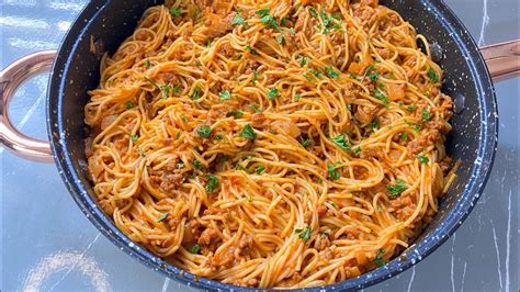 The Best Saucy And Meaty Spaghetti Spaghetti With Meat Sauce Recipe