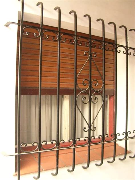 Reja Artistica De Hierro Cuadrado Masizo Balcony Grill Design Window