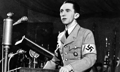 Hitlerin Propaganda Bakan Goebbels In Propaganda Teknikleri Adamlar